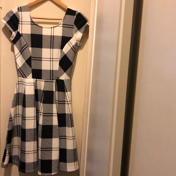 Lulus Chess Queen Black & Ivory Plaid Dress - Picture 8 of 12